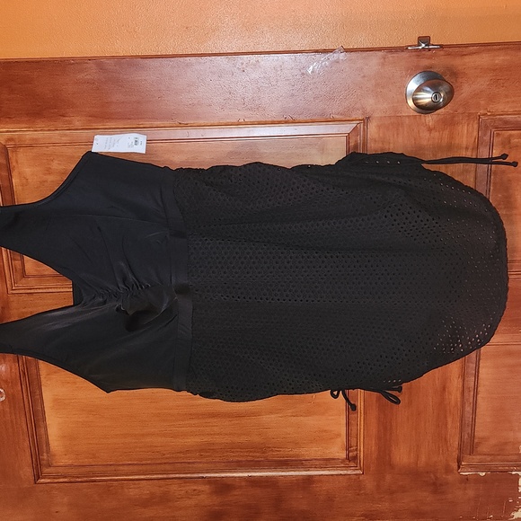 NWT Black 1pc swimsuit - Picture 1 of 1